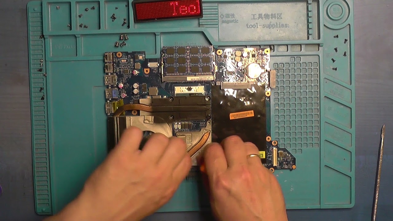 Обслуговування  ноутбука DELL Inspiron 7520