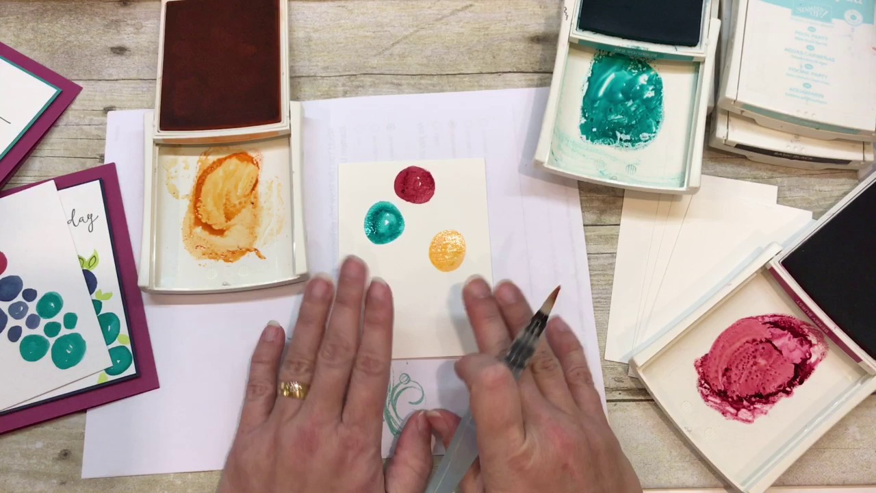 Friday Quickie Techniques and Tips: How to make Watercolor Doodle Flowers with your ink pads