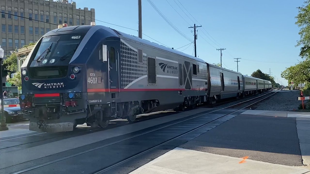 RARE! Amtrak 355 Wolverine With Baggage Car Departing Royal Oak Mi W/ 353 Wolverine & Bonus Capture!