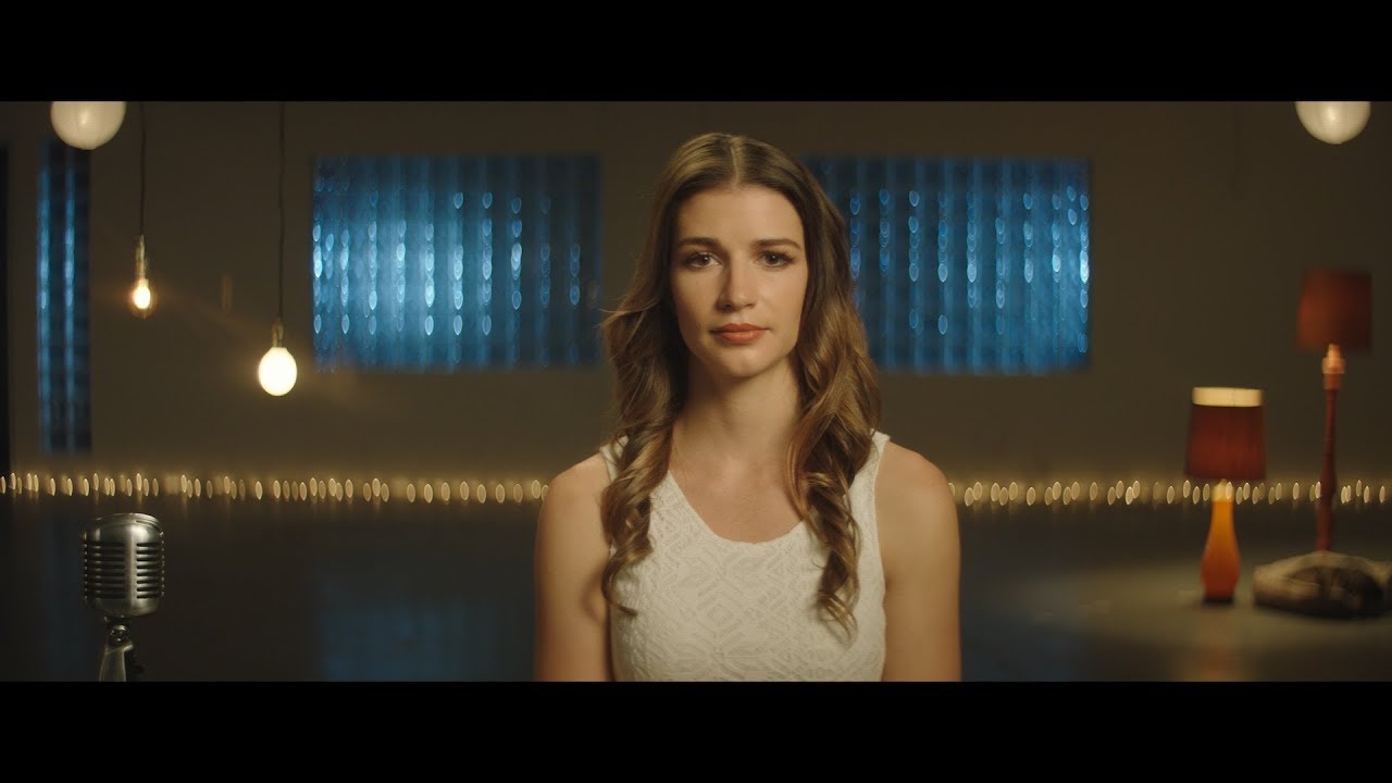 Panavision Auto-Panatar Anamorphic 50mm T2.3 at T2.8