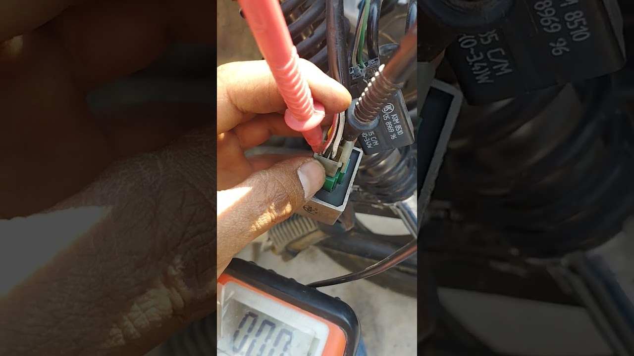 Controlando Voltajes en Estator y Regulador de Voltajes en CG Titan 150 (problema: carga bater&iacute;a) 🪫