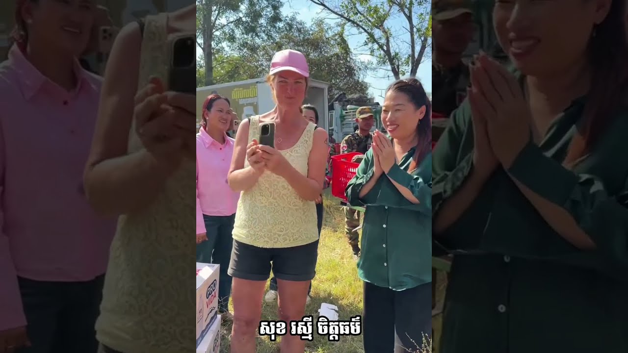 ជនជាតិបរទេស ឃើញអ៊ូៗស្មានតែអី ចូលមកបានឆ្ងាញ់មាត់ជាមួយវីរៈកងទ័ពដែរ😋 Sok Reaksmey