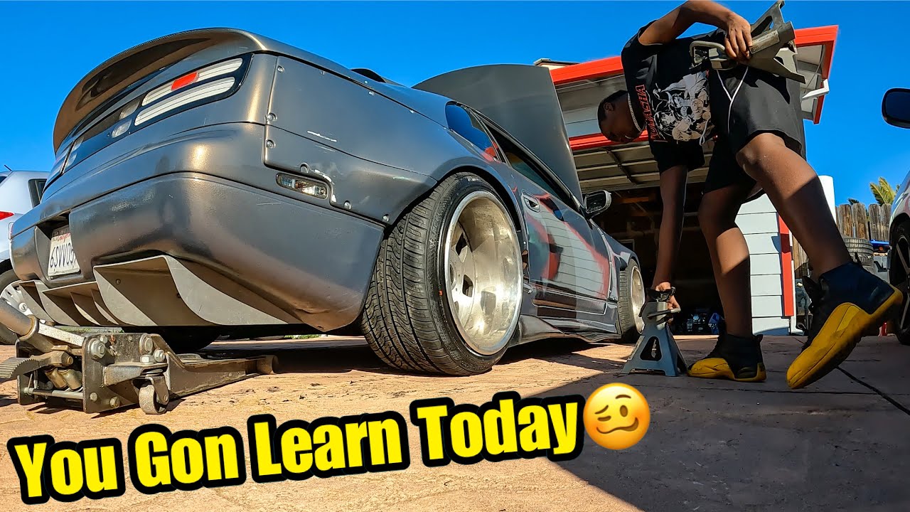 Told My 14 Year Old Cousin To Pull The Engine Out Of The 300ZX… 