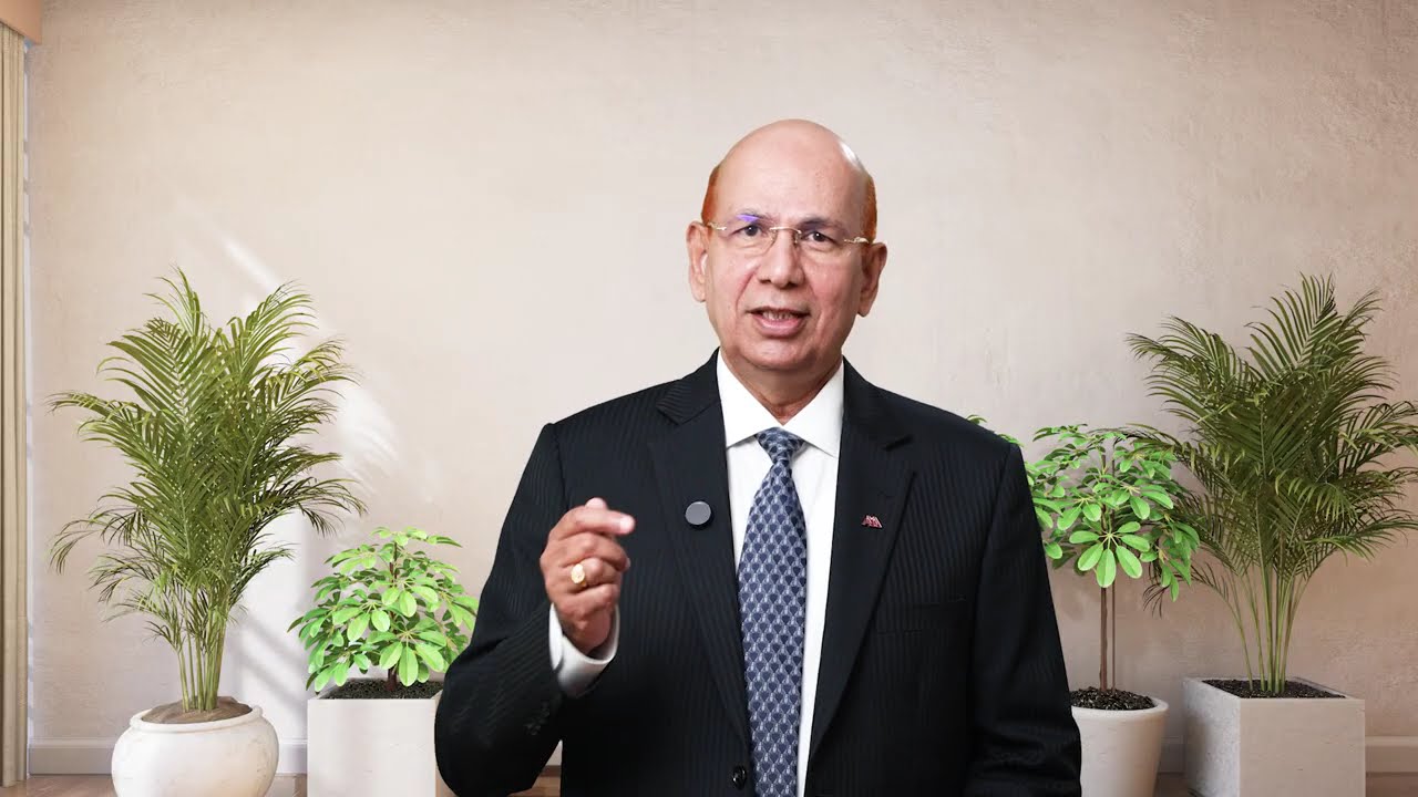 From DEMOTIVATION to DEDICATION  - The POWER of one TRANSPARENT Manager:  By Sundar Rajan