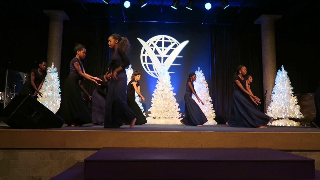 Jekalyn Carr- You're Bigger Praise Dance