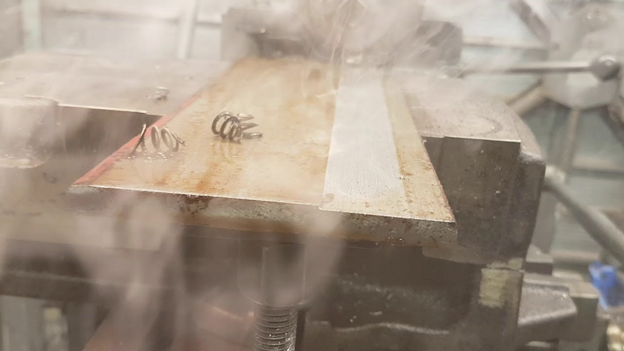 Elliott 10M Metal Shaper working hard