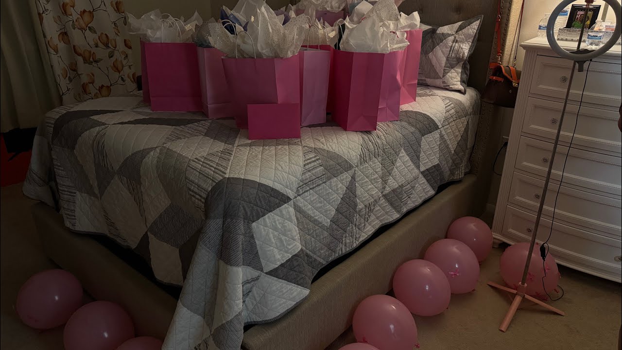 MY 16TH BIRTHDAY PRESENT OPENING| * 16 gifts for my 16th birthday!