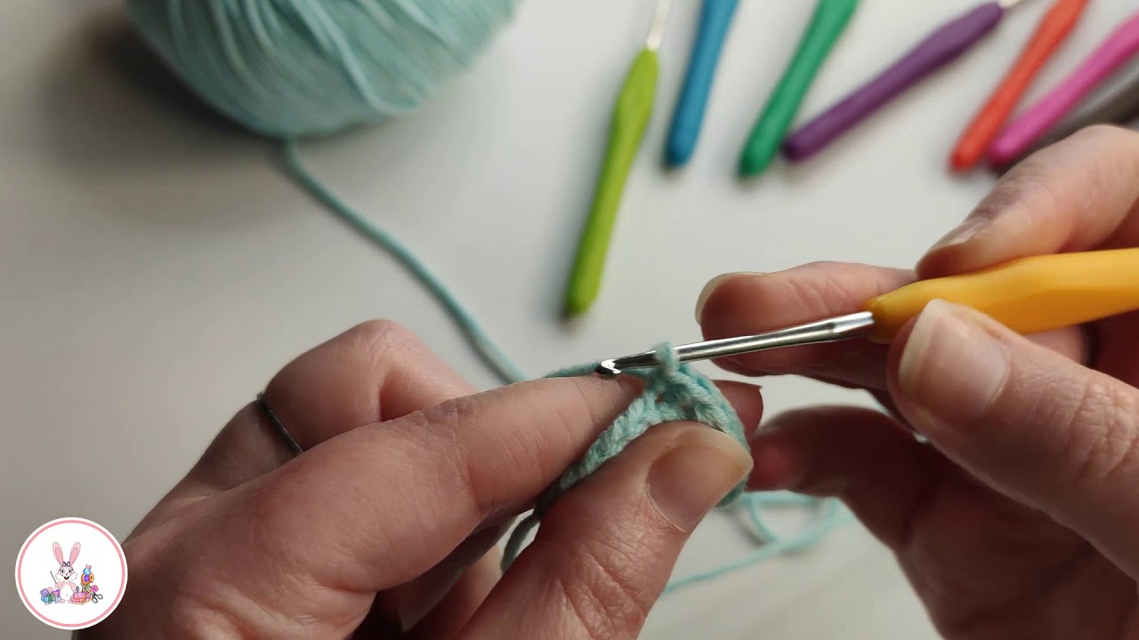 Puntos b&aacute;sicos de crochet y amigurumi para principiantes: punto bajo