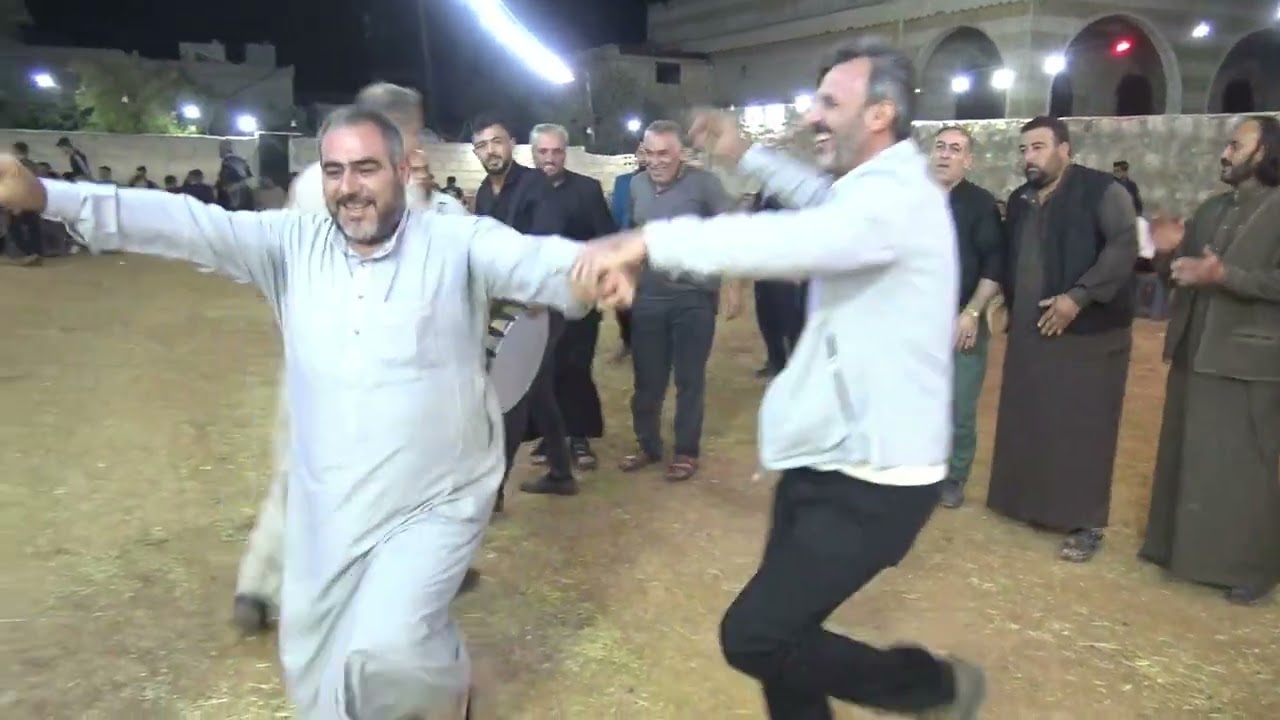 افراح عشيرة النعيم ال عبادي زفاف العريس عمر ابن محمود عبادي المنشد احمد حوا(2)