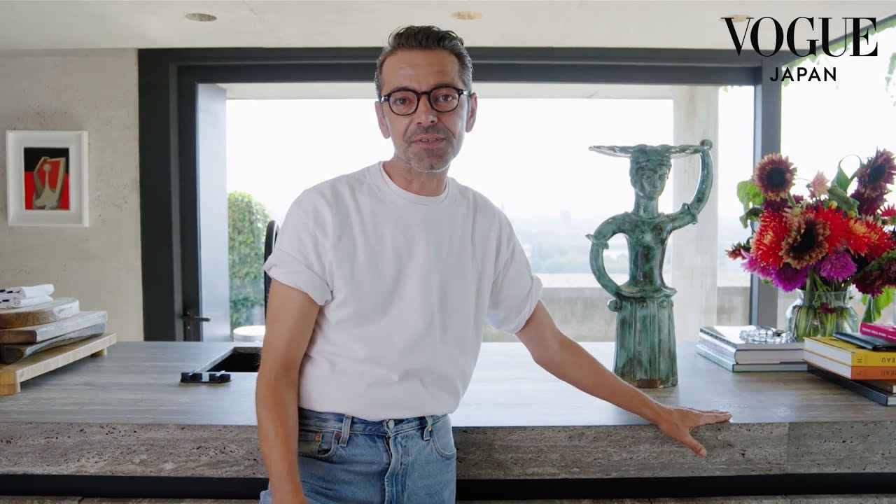 ベルギーの自然と調和した自宅をアライアのクリエイティブ・ディレクターが紹介。| Objects of Affection | VOGUE JAPAN