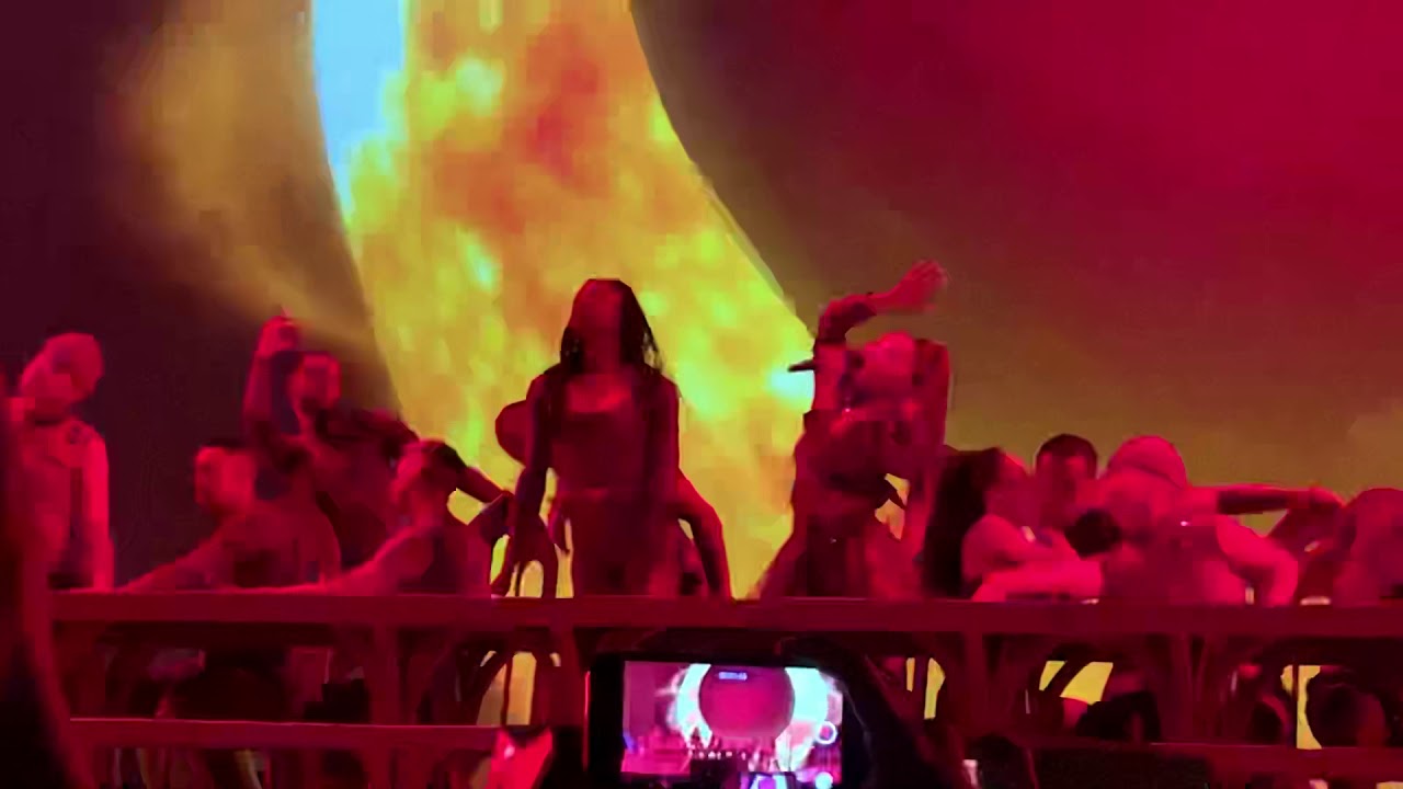 Raindrops (an angel cried) & God is a woman live in Helsinki 5th October 2019