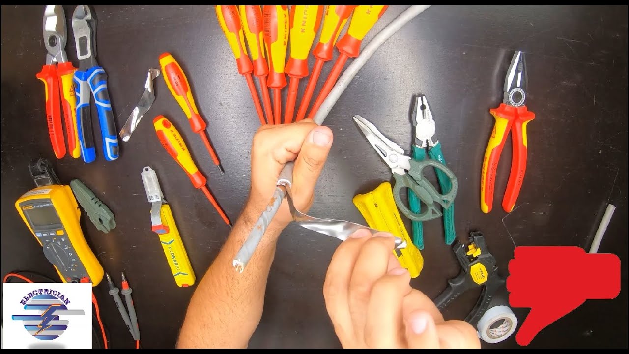 Cum să dezizolezi un cablu cu protecție metalică / How to easily strip a cable with metal protection
