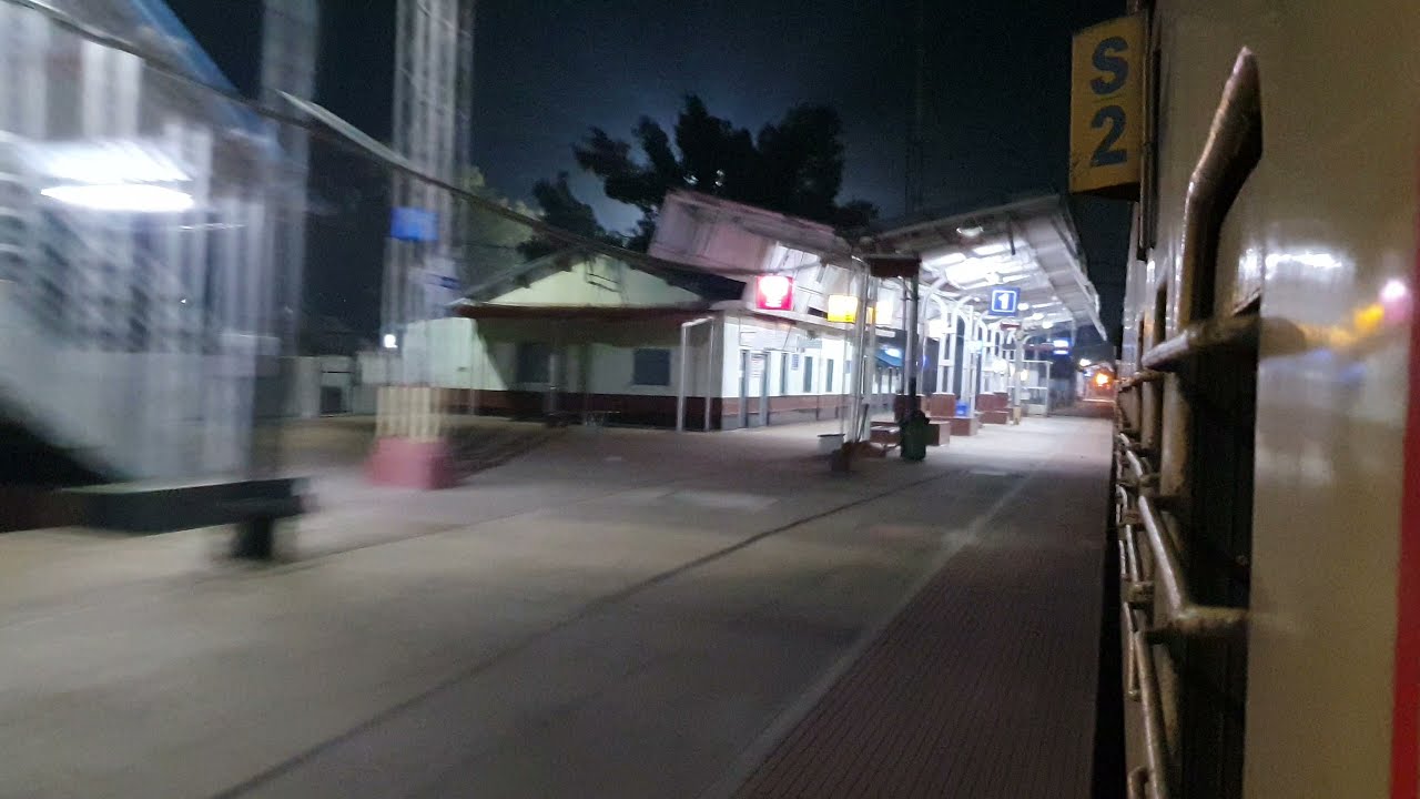 Night relaxing 😌 train sound || headphone recommended || 17057 csmt-secundarabad devgiri exp