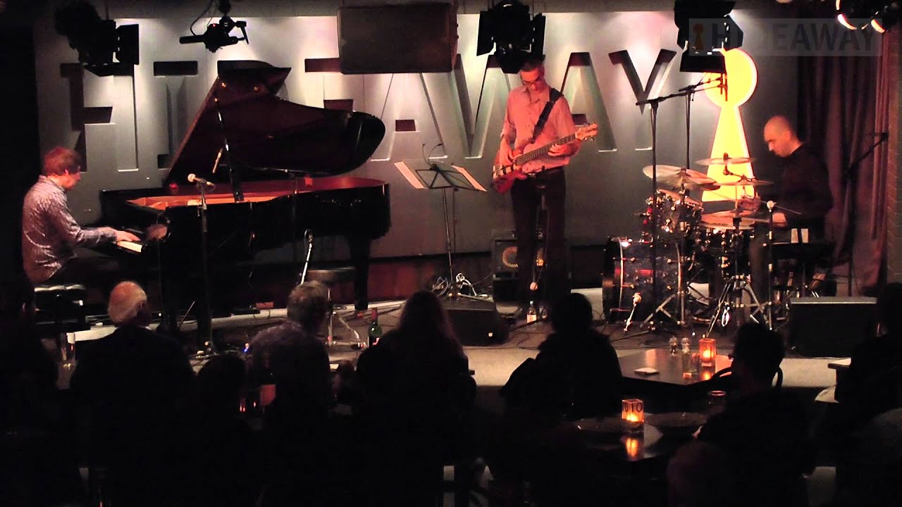 Neil Angilley Trio - The Lion And The Lamb