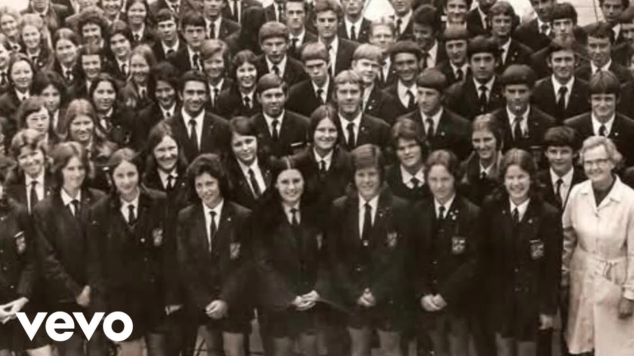 Glen & Darryl - Class of 75 (Official Music Video)