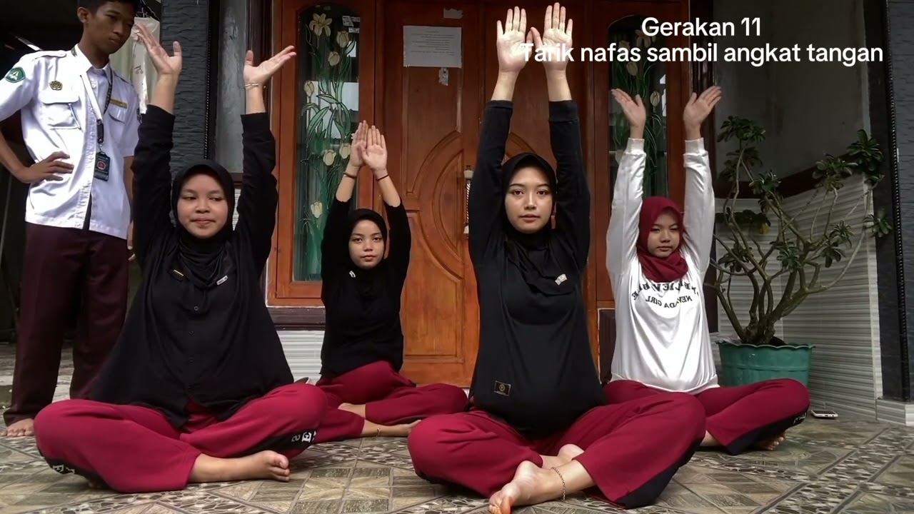 Tugas keperawatan maternitas(senam ibu hamil) Dosen pembimbing Ibu Asmarita Jasda S.Kep. M.Si.Med