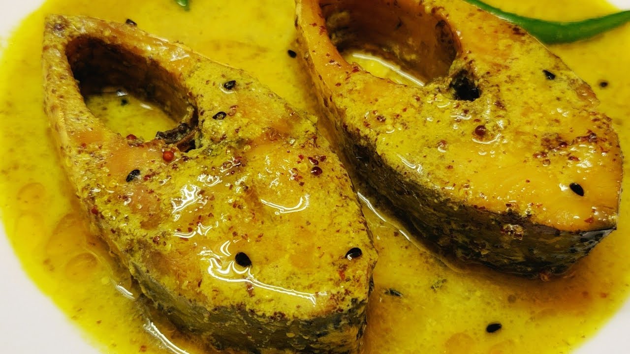Shorshe Ilish Authentic Bengali Recipe | Hilsa Fish in Spicy Mustard Gravy - Perfect Bengali Recipe