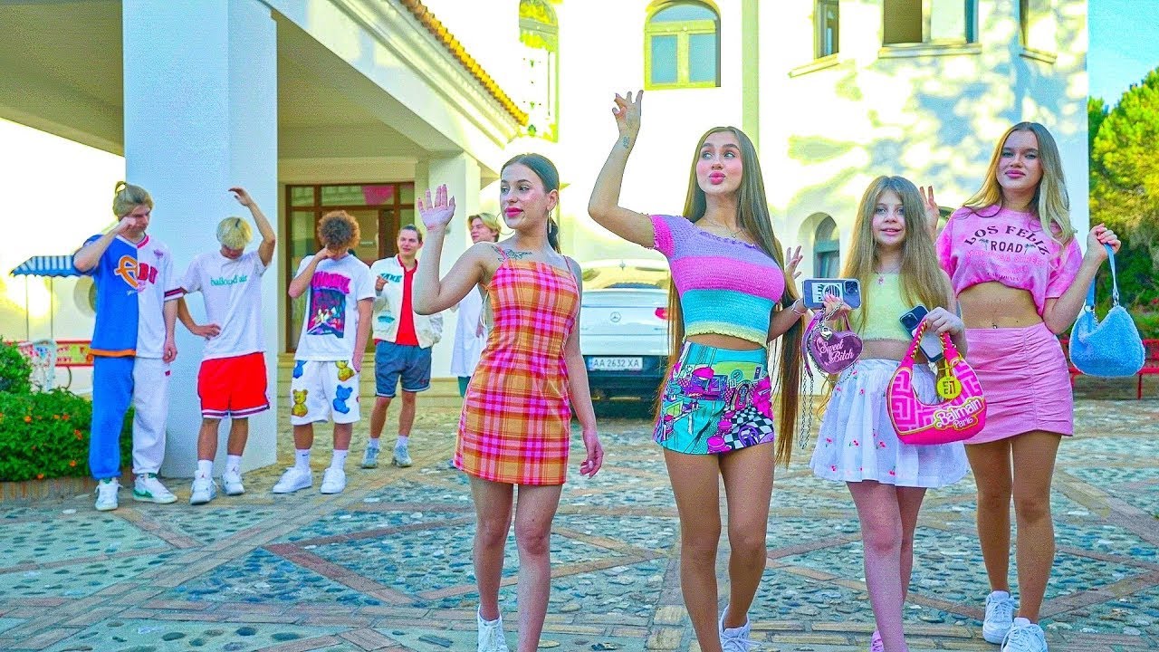 БУНТ В АКАДЕМИЯТА BUNNY 😲 Каква изненада чака популярните тийнейджъри на абитуриентския бал?