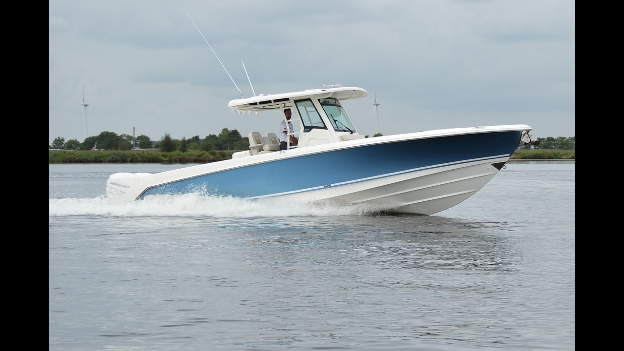 Boston Whaler 330 Outrage Walkthrough NL