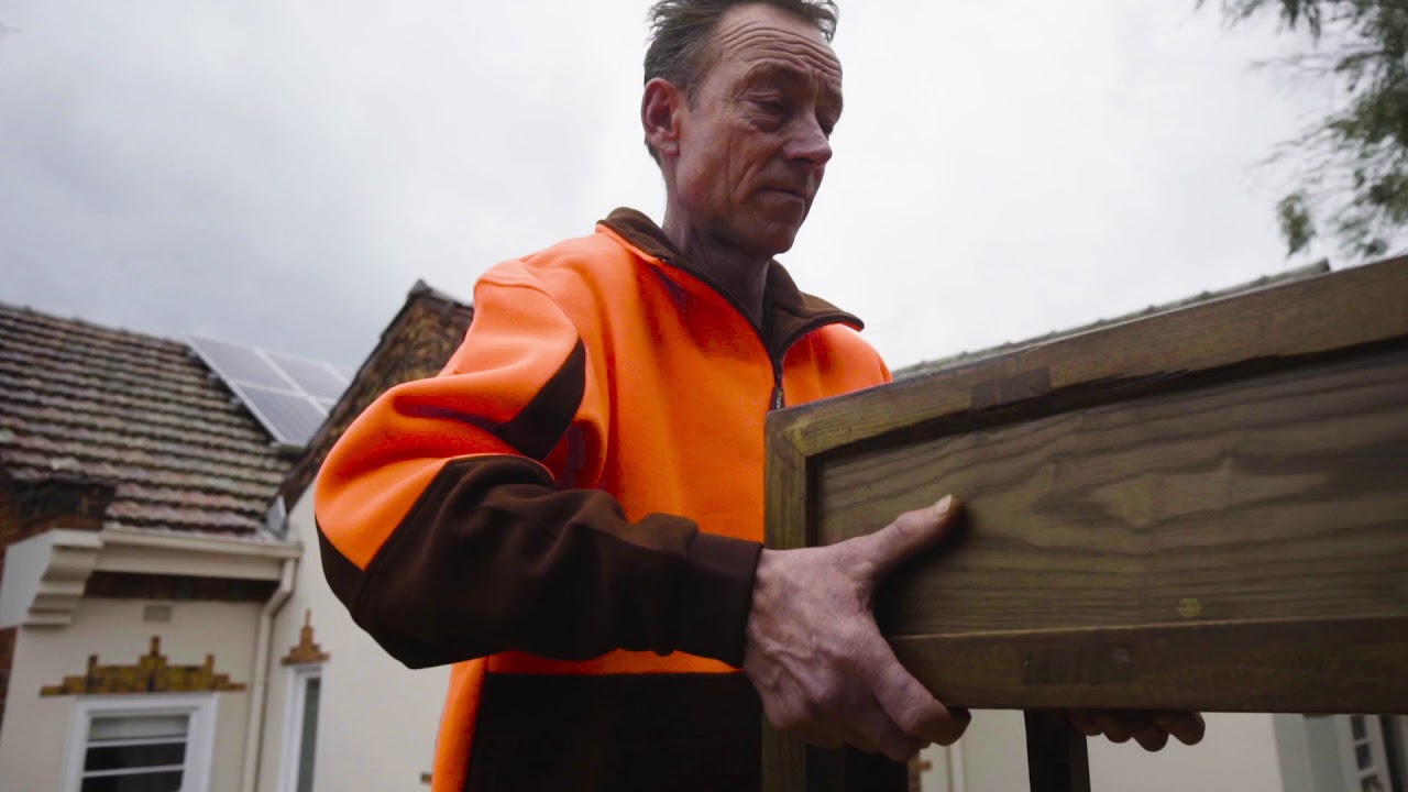 Kent Removals & Storage How to Wrap Table for Moving