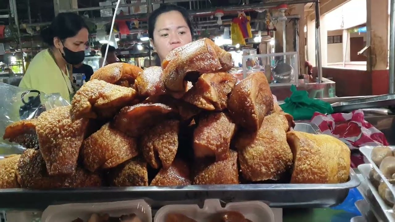 🏰 Back in Time! Kalesa Ride & Bagnet in Vigan’s Calle Crisologo (Day Trip 2022)