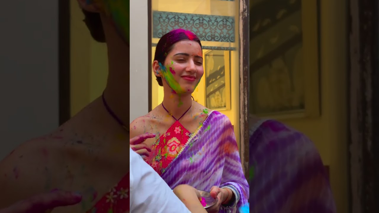 Saree Mei Holi Kabhi Na Khele 😰 #neetubisht #lakhneet #holi #youtubeshorts #viralvideo #trending