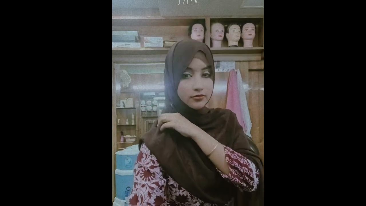 Simple hijab style 