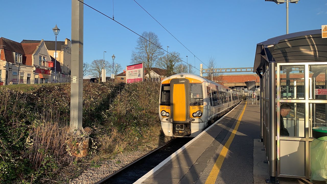 Train Spotting at Newbury