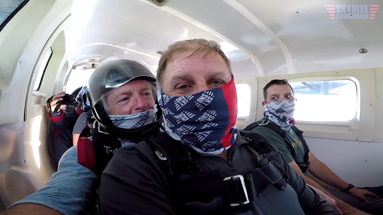 Bill Cross's Tandem Skydive!