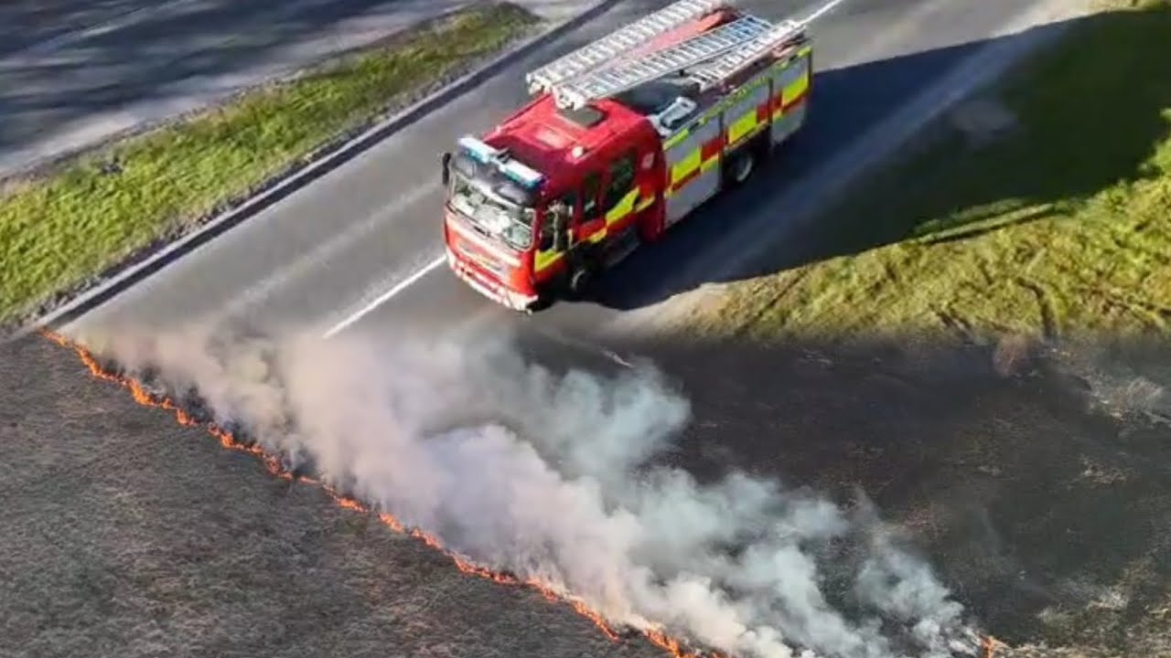Massive wildfire Caught on Camera | Cumbernauld Blaze Near Palacerigg