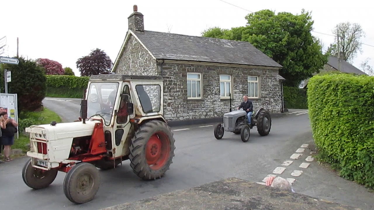tractor run. cilcennin tractor run 2018