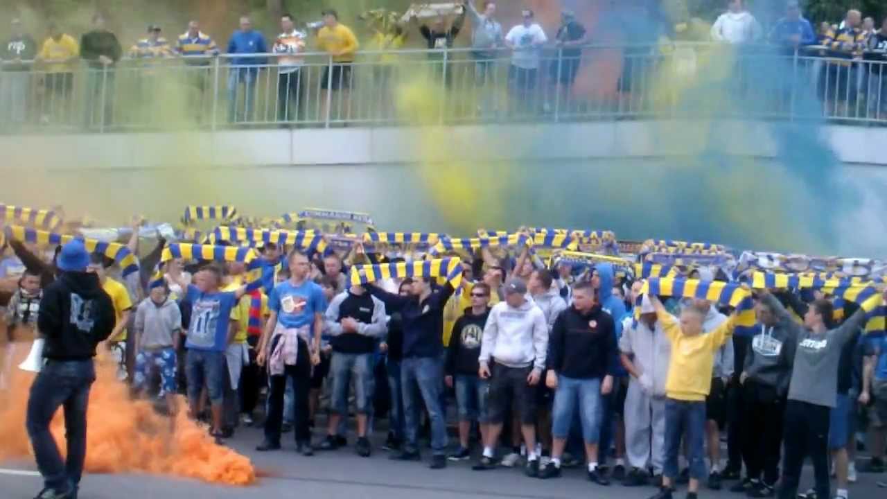 Arka Gdynia - Pogoń Szczecin. Ostatni mecz sezonu. Oprawa ! Arkowcy razem ! - by Zygman