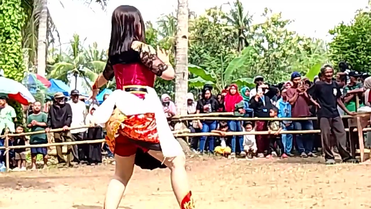 Jaran kepang sari mudah budaya' bagelen segelo Purworejo live 