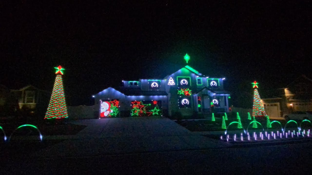 Christmas Every Day - A Very Merry Meridian Christmas Light Show 2020