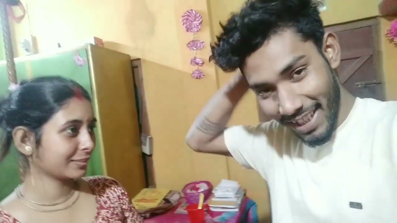 jab aap chashma pahanate hain to gadhe jaise dikhate hain.😂