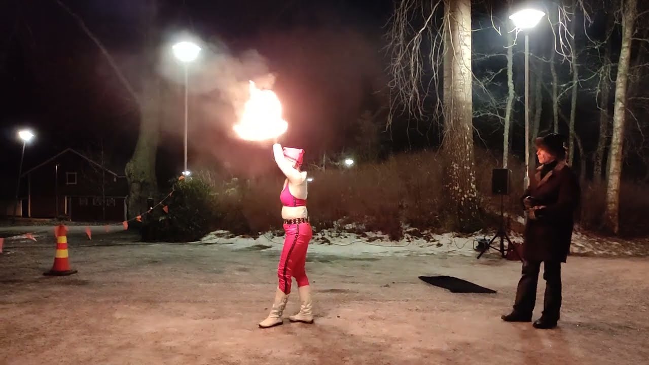 Fileladyn tulishow Haiharan Kartanolla 17.12.2021