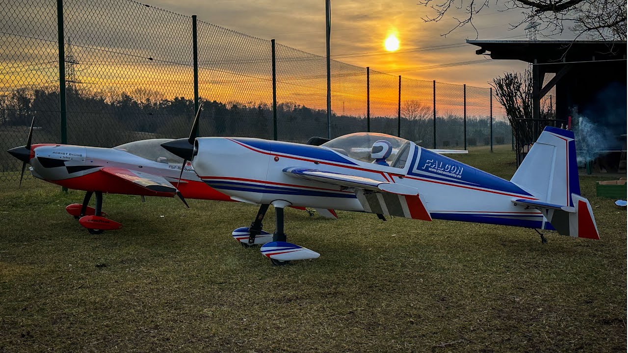 Extreme Flight // Extra 260 104"// UNBOXING!!!