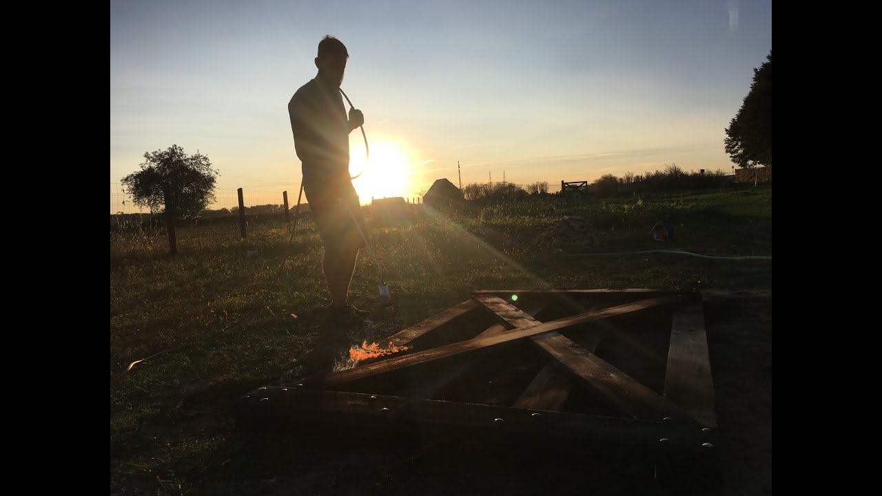 Stavba brány pro naší farmu I How we built gate for our farm I DIY GATE