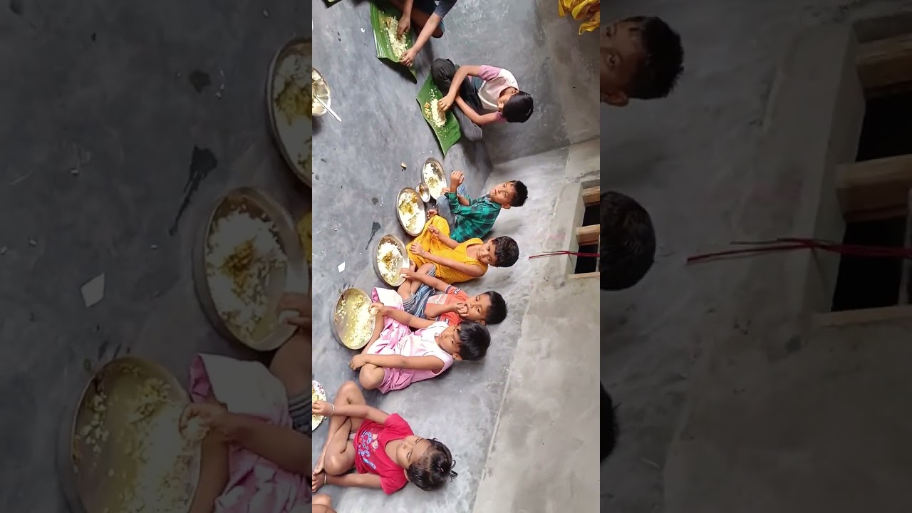 এক লোকের রোগ ভালো হয়ে গেলে বাচ্চাদের সেবা দেয়া । ঝাউদিয়া উত্তরপাড়া