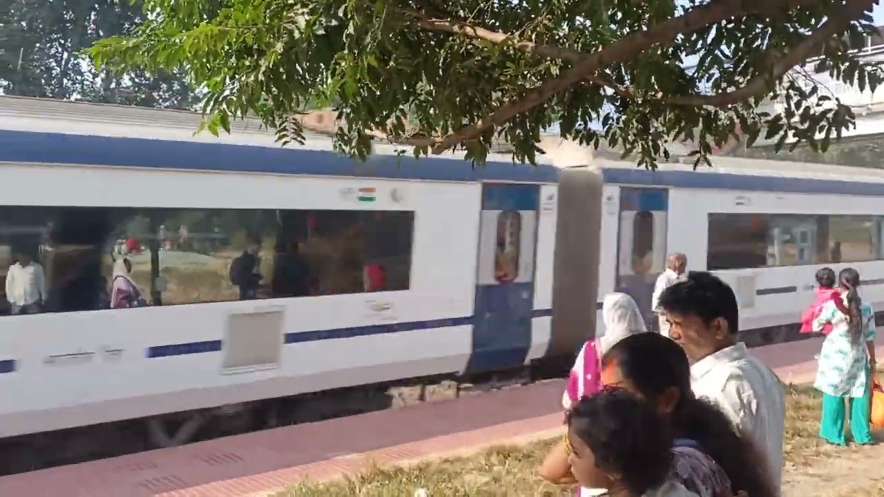 vande Bharat at Govindpur Station
