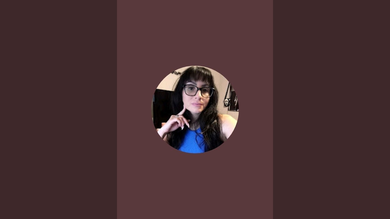 Mandy Maes is live!