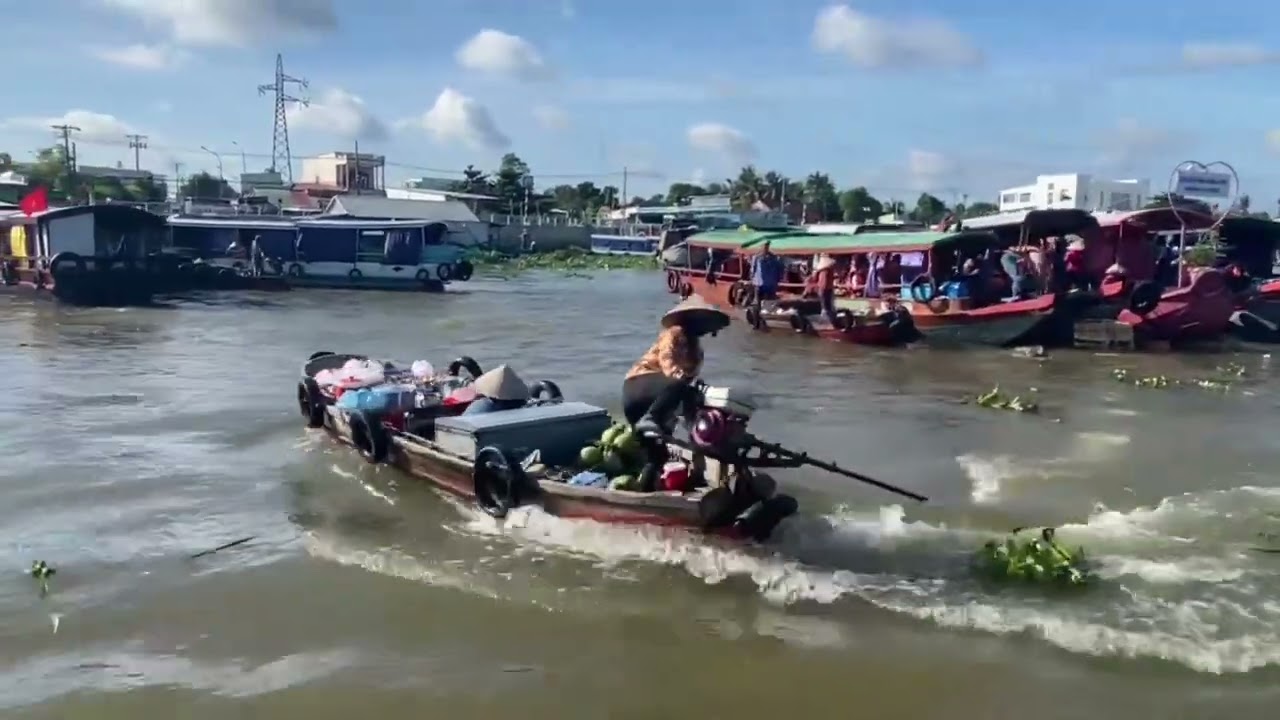 Chợ nổi miền tây sông nước