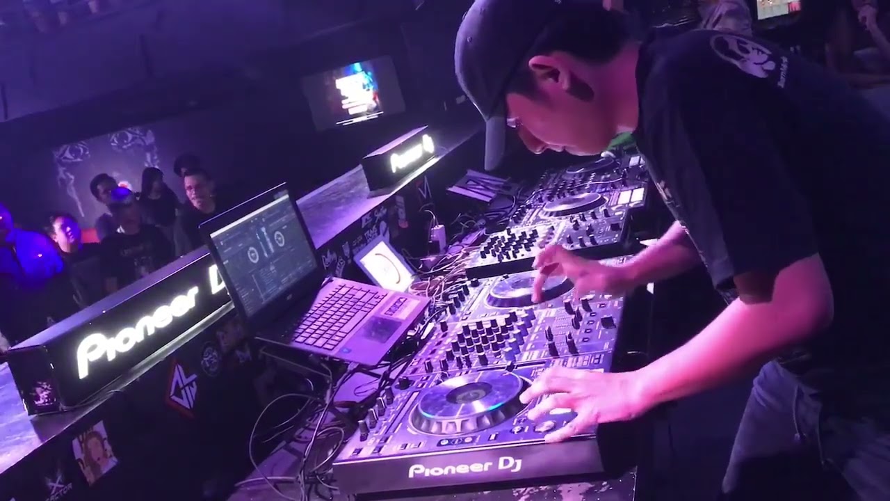 BACK TO THE SCRATCH: 2017 Pioneer DJ Controller Battle Champion: Siangyoo