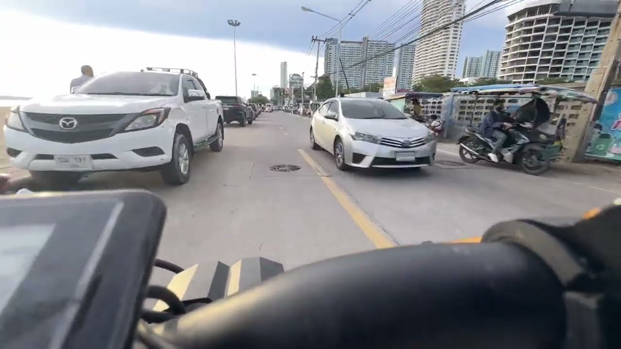 My rides on an E bike central Pattaya Jomtien beach, part 2