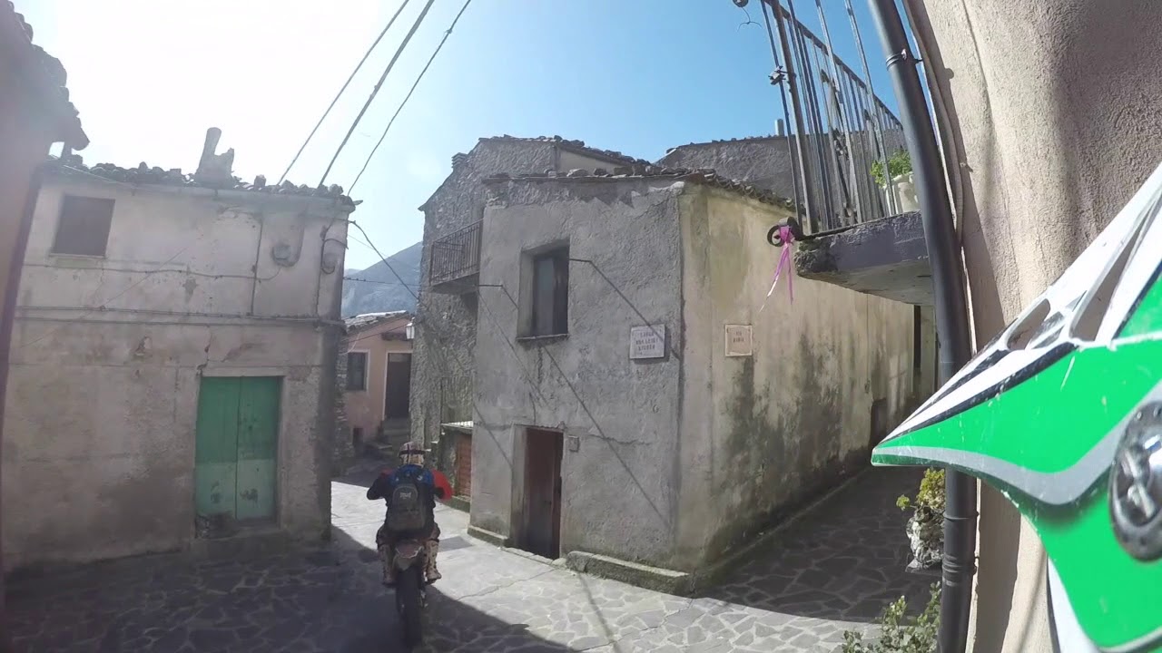 Un borgo trovato per caso: San Lorenzo Bellizzi