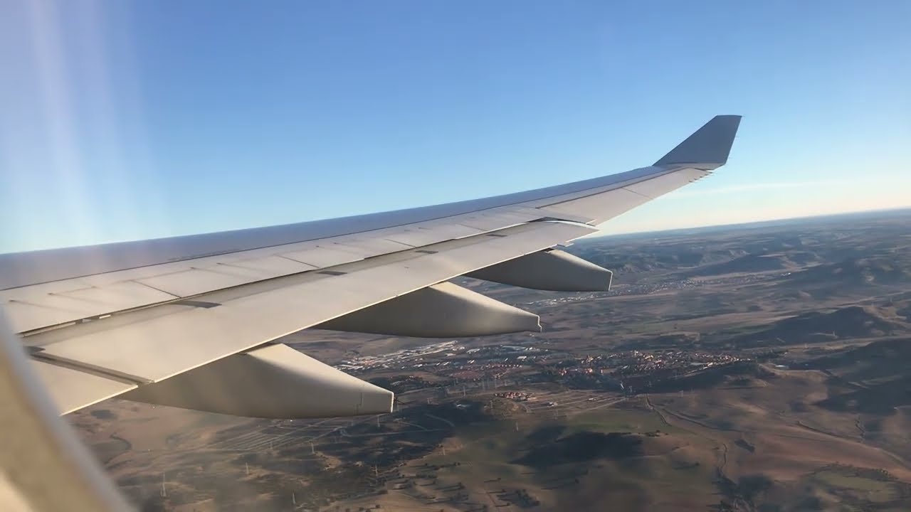 Iberia A330-300 landing at Madrid