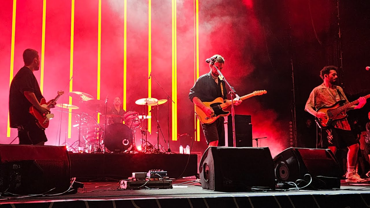 Adamlar - Sarılırım Birine & Zombi | live @ Kalamış 03.09.24