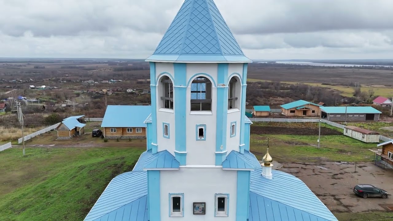 Видео с коптера. Омары, Татарстан, Мамадышский р-н. Церковь Благовещения Пресвятой Богородицы 1753