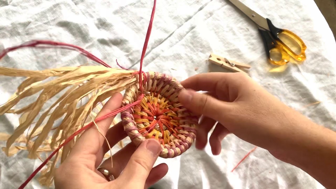 4. Adding raffia to the core