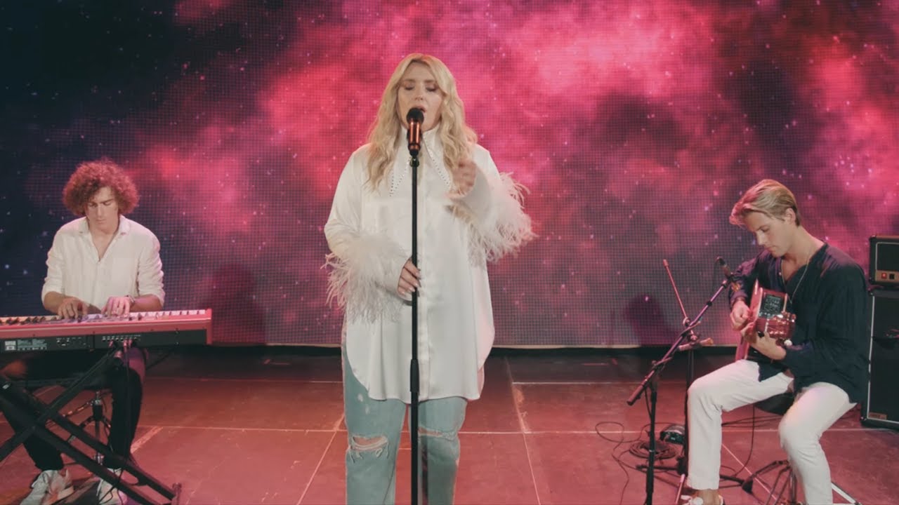 Ofenbach & Ella Henderson – Hurricane (Acoustic Video)